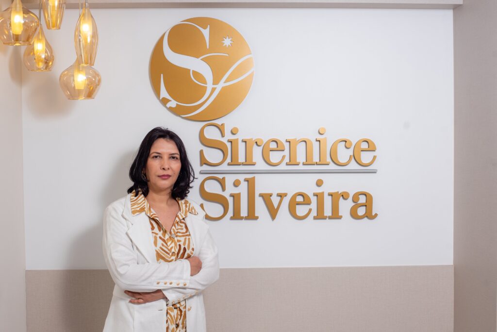 As doenças do cabelos deixam as pessoas muito aflitas e Dra. Sirenice está pronta para ajudar!